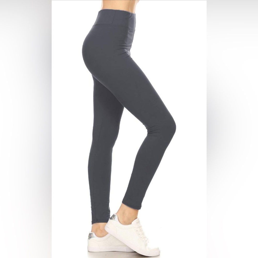 Leggings Depot Gray and Green Leggings Set